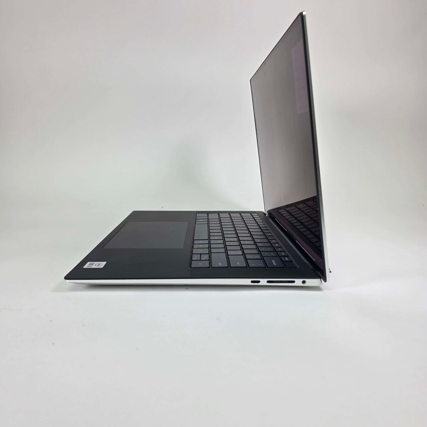 Dell XPS 15 9500 15.6"i9-10885H 5.3 GHZ 64GB RAM 1TB SSD