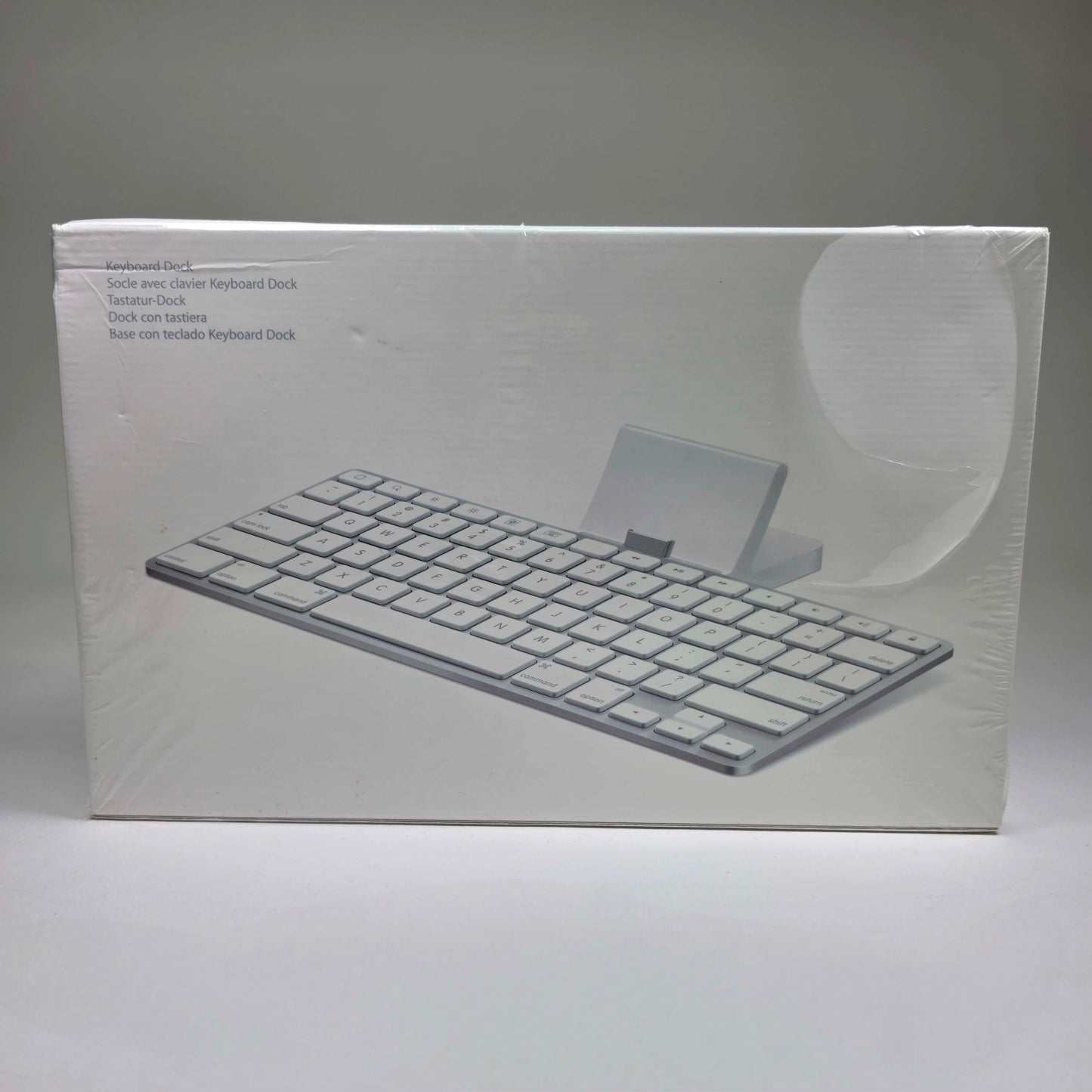 New Apple keyboard Dock White