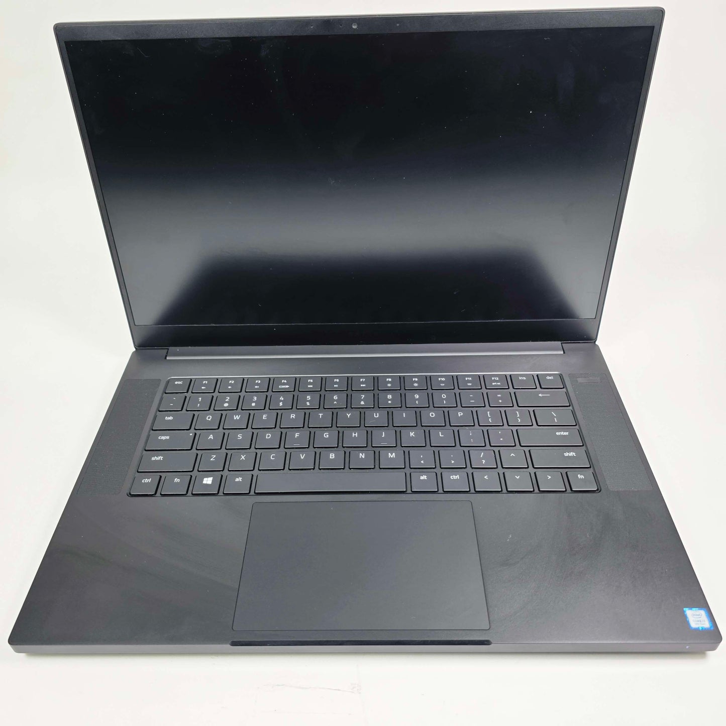 Razer BLADE 15" i7-9750H 4.5GHz 16GB RAM 256GB SSD GeForce GTX 1660 Ti