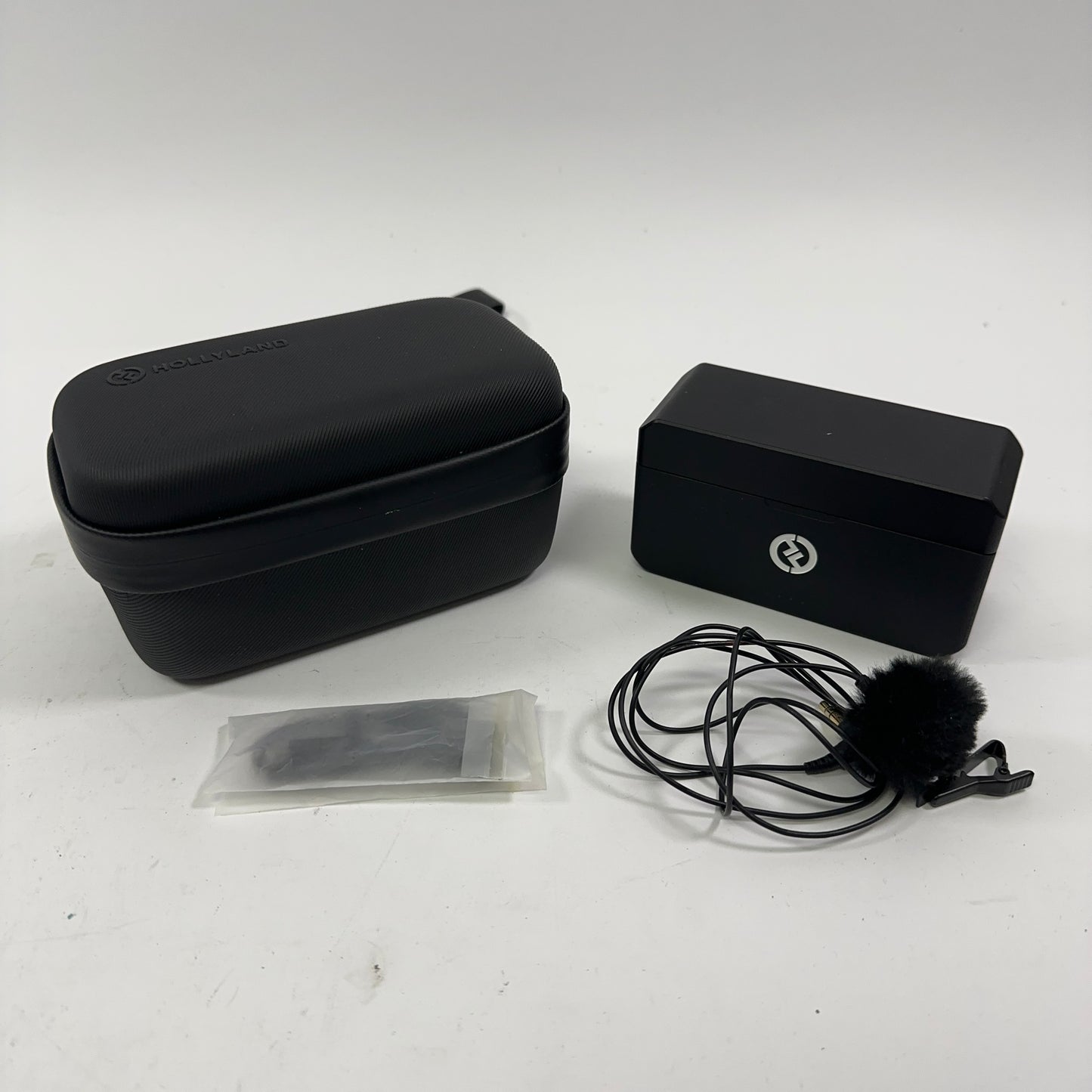 Hollyland Lark Max Duo 2-Person Wireless Microphone System