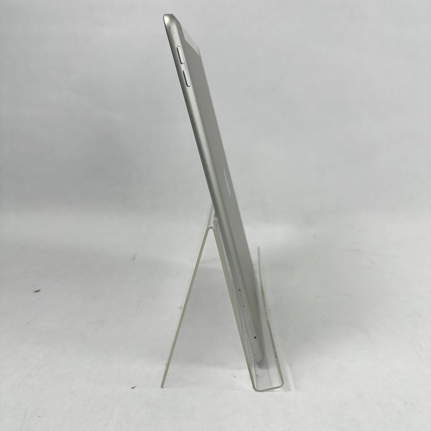 Unlocked (WIFI + Cellular) Apple iPad 8th Gen 32GB
