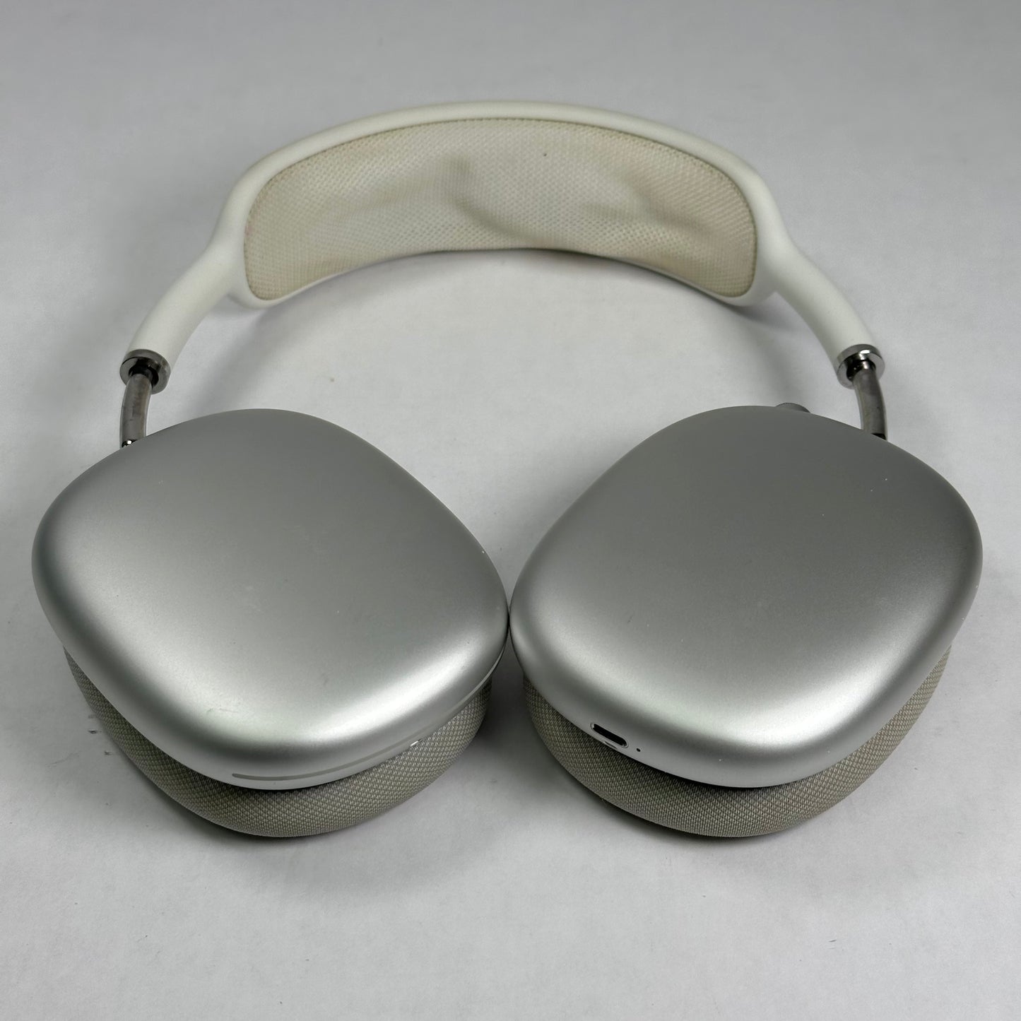 Apple AirPods Max Wireless Over-Ear Headphones Silver MGYJ3AM/A
