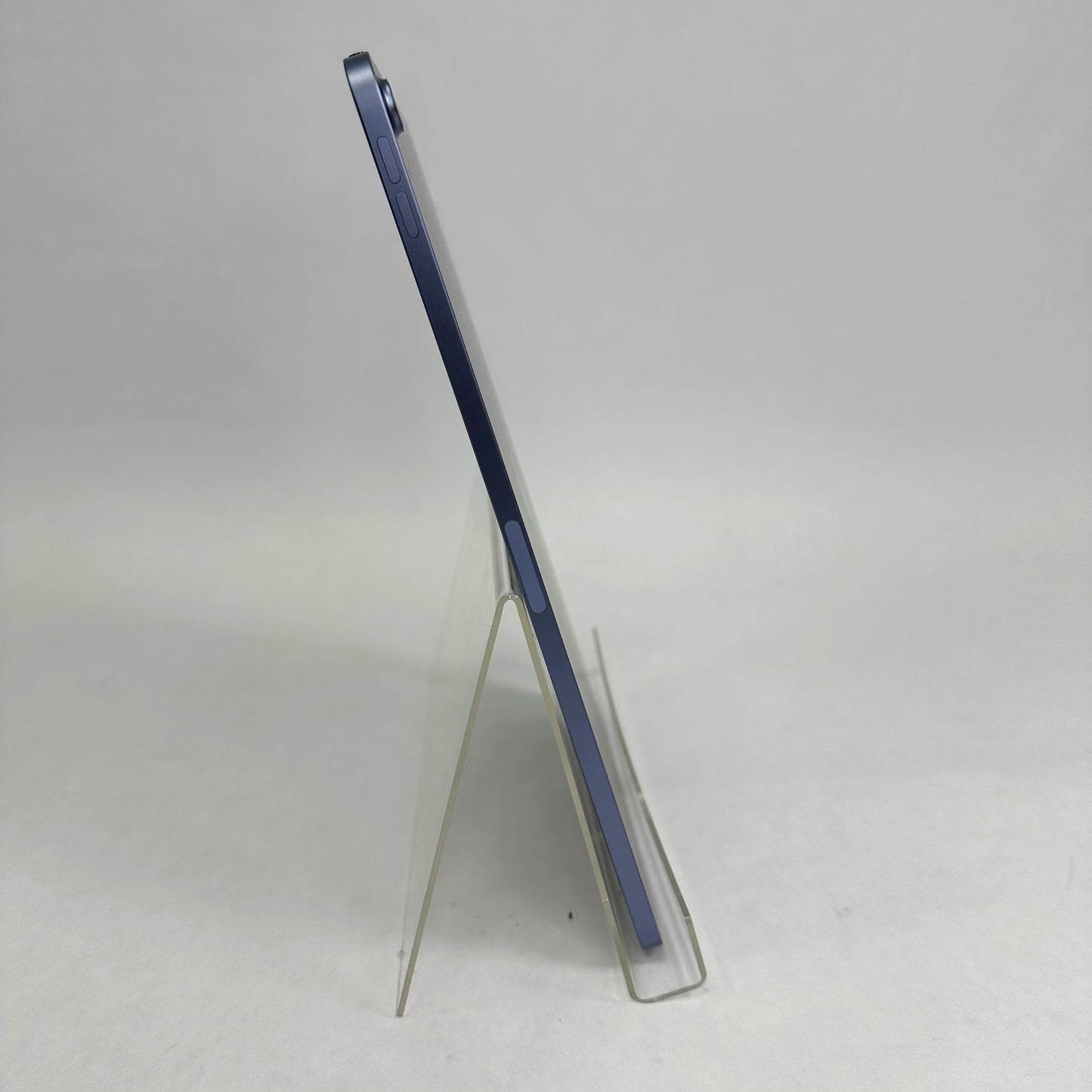 WiFi Only Apple iPad Air 5th Gen 64GB Purple