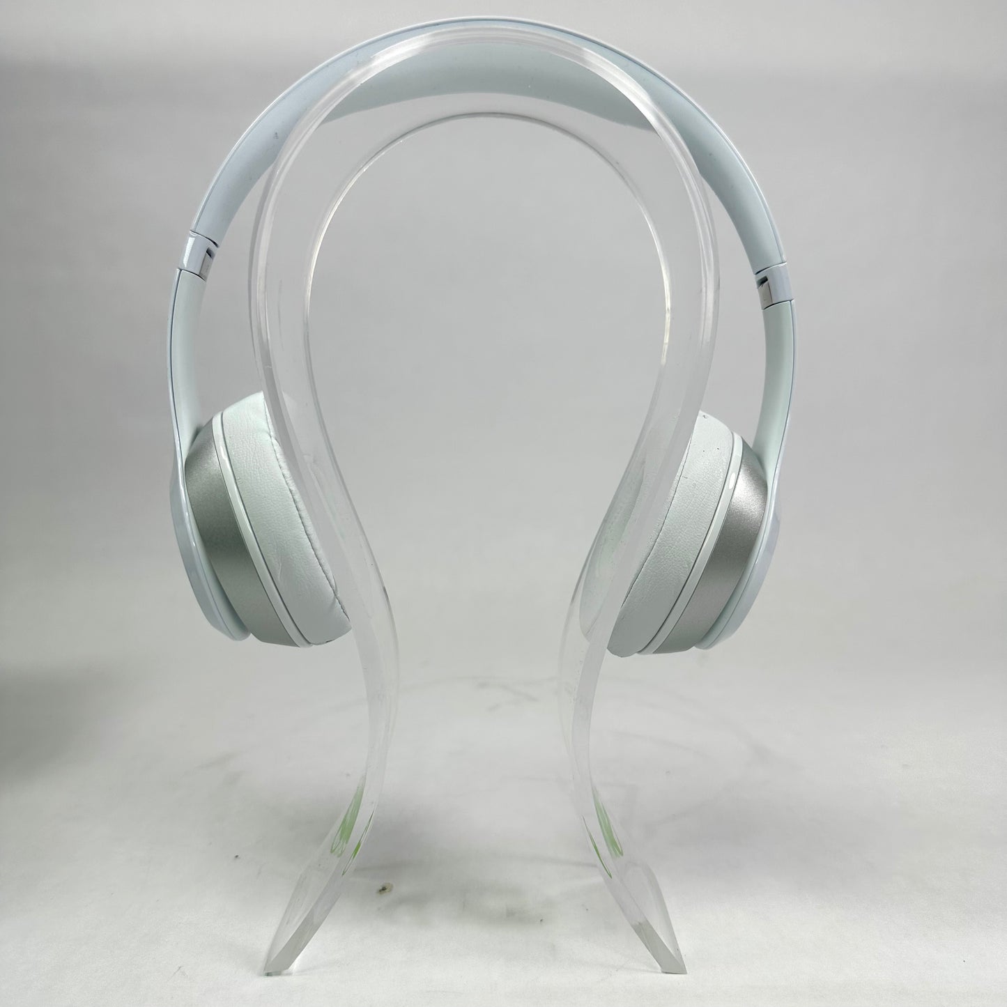Beats Solo2 Wired Over-Ear Headphones Club White B0518