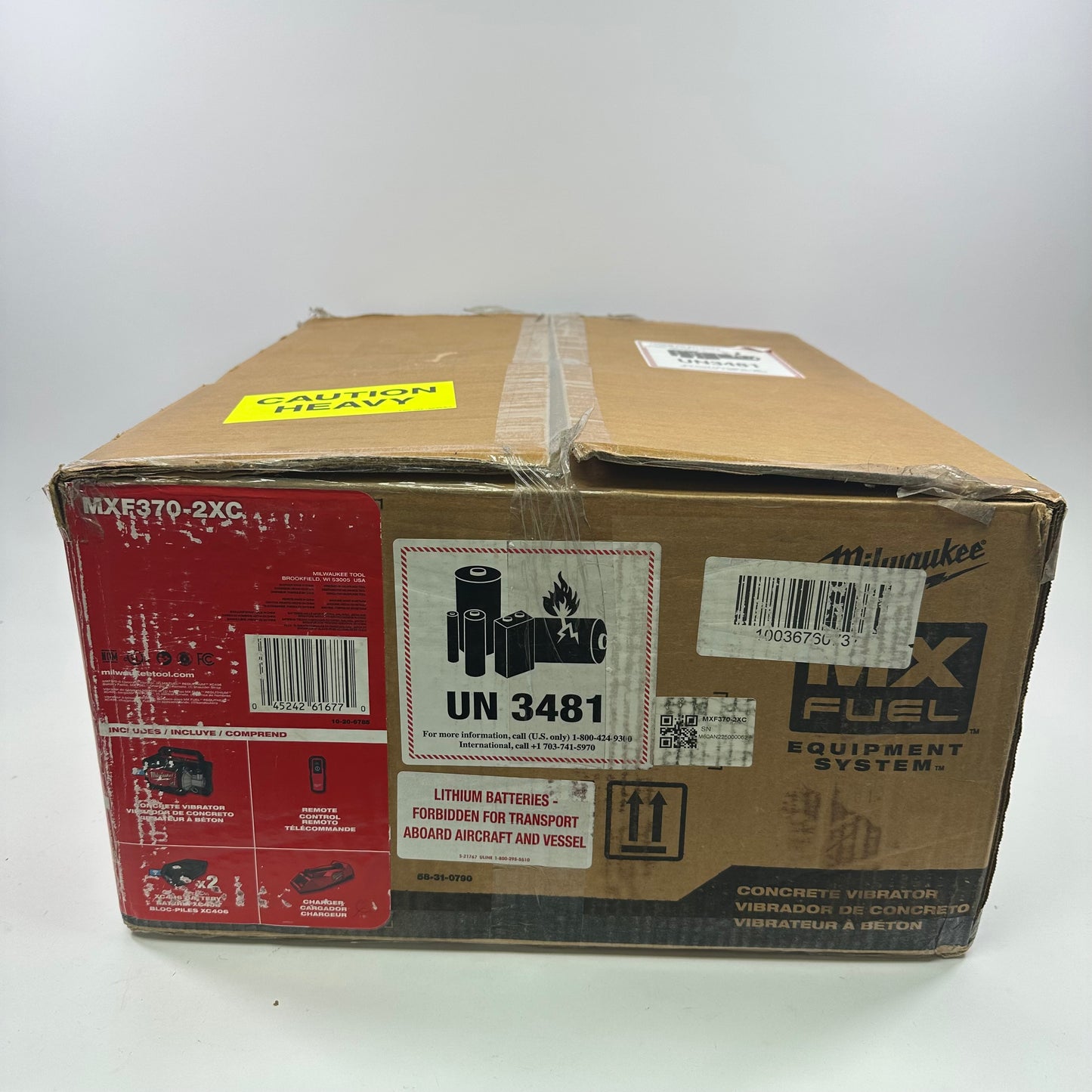 New Milwaukee MXF370-2XC 72V MX Fuel Concrete Vibrator Kit
