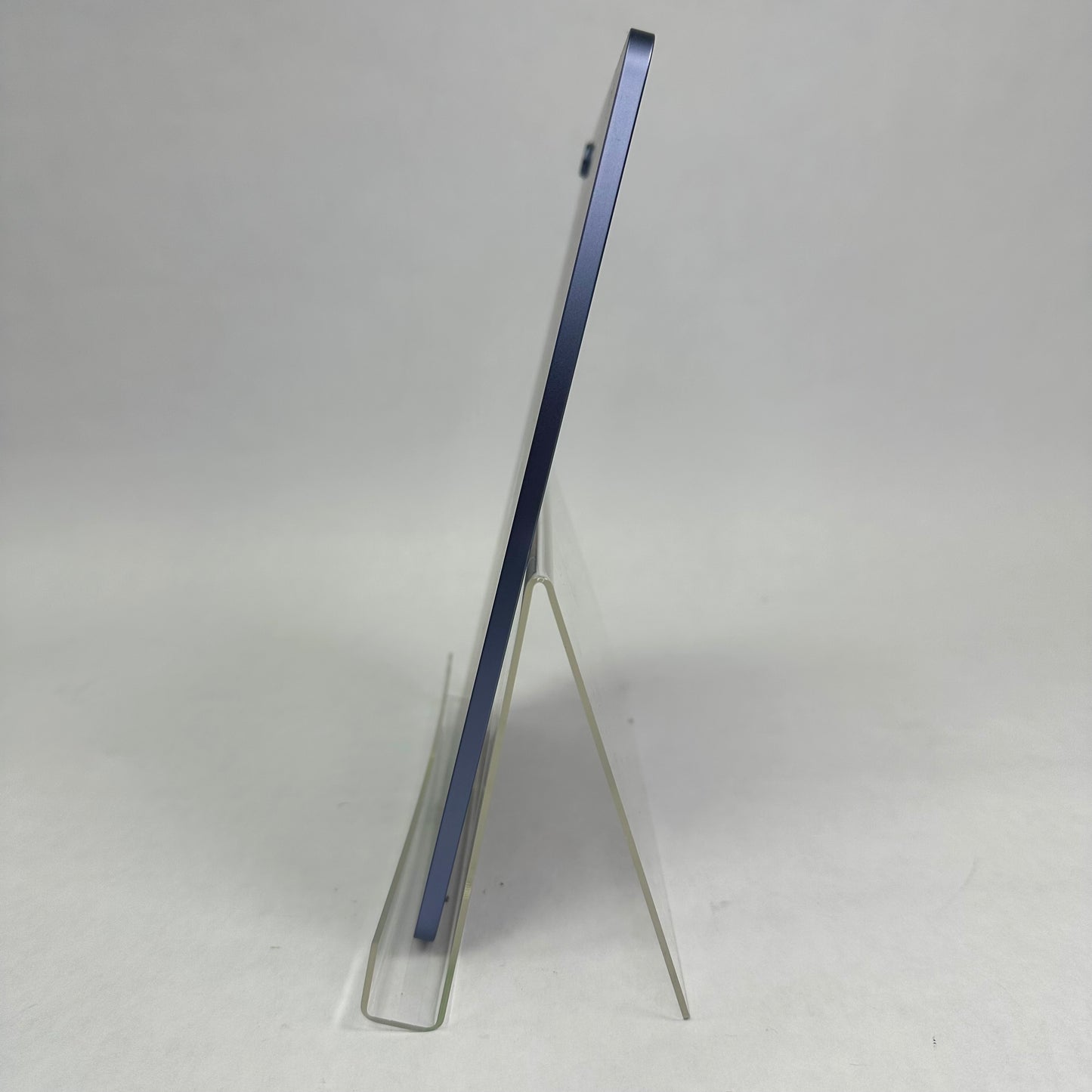 WiFi Only Apple iPad Air 5th Gen 64GB Purple