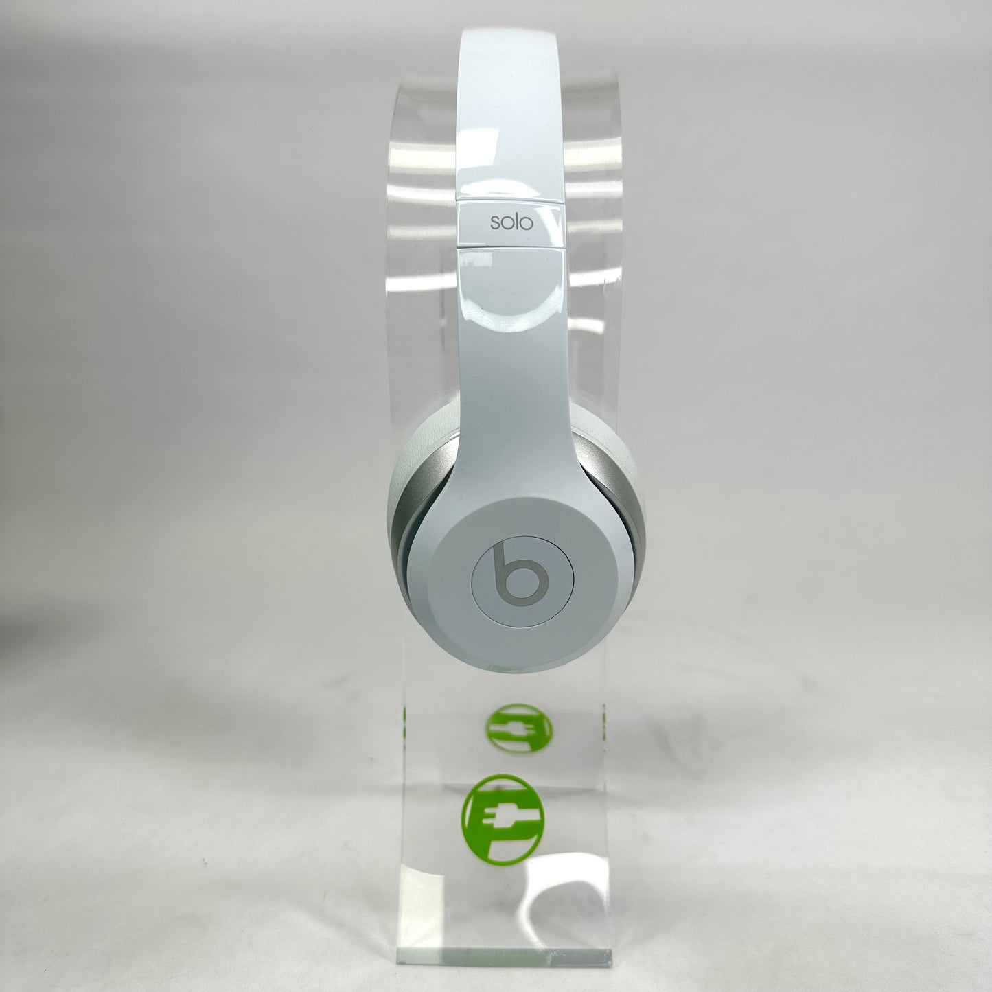 Beats Solo2 Wired Over-Ear Headphones Club White B0518