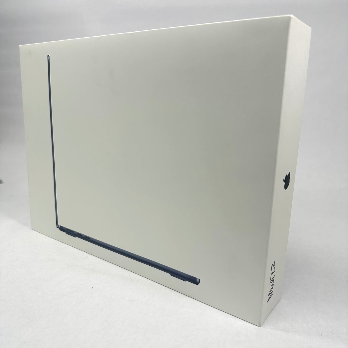 New 2025 Apple MacBook Air 13.6" M4 16GB RAM 256GB SSD