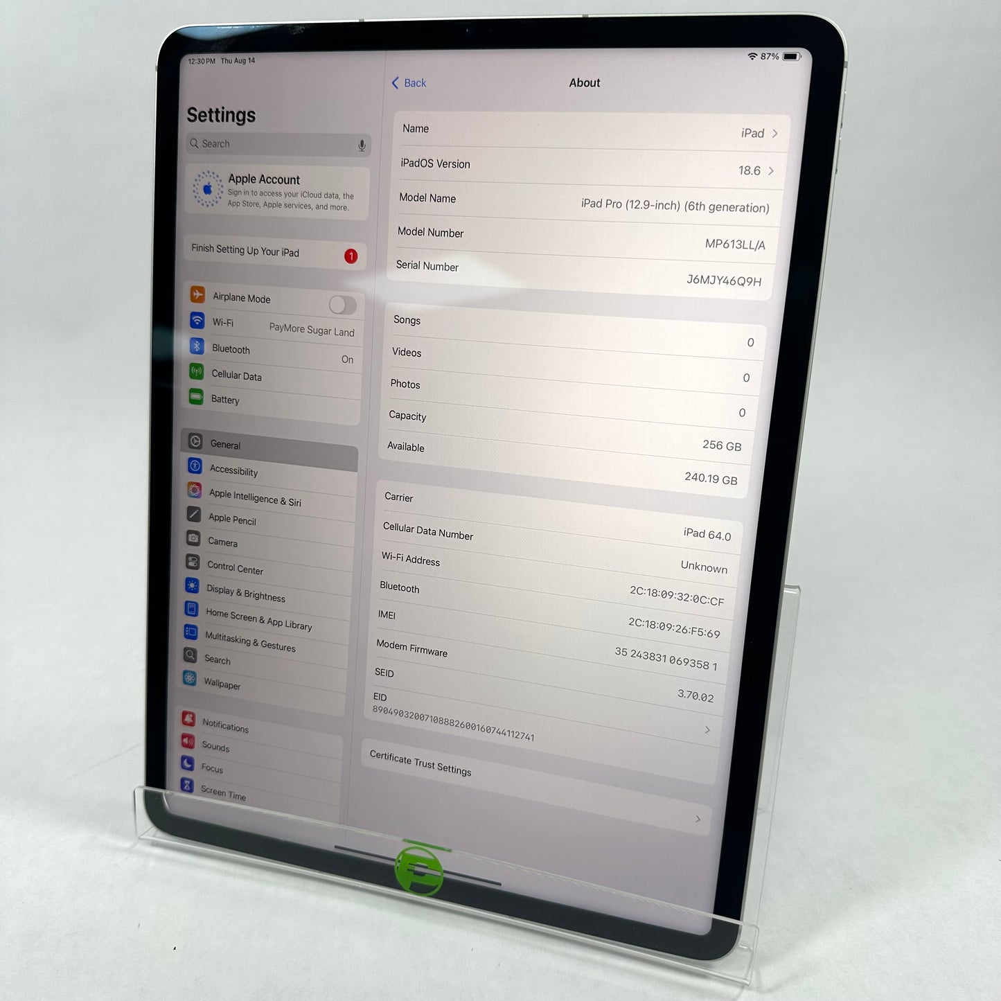 Unlocked Apple iPad Pro 12.9" 6th Gen 256GB
