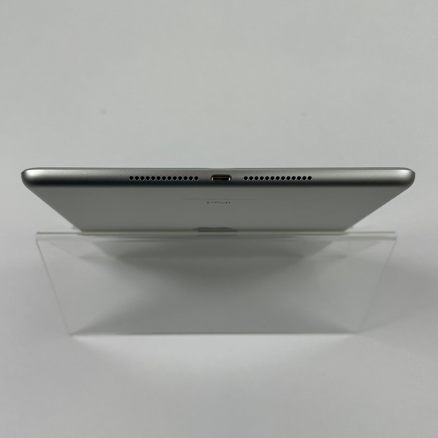 WiFi Only Apple iPad 6th Gen 32GB Silver MR7G2LL/A