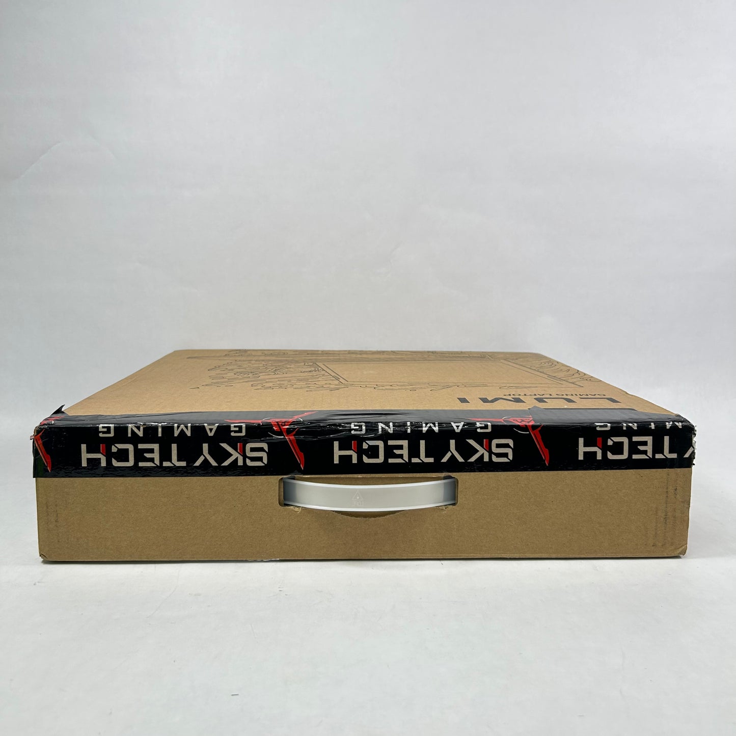 New SkyTech Gaming Lumi STLUMI 15.6" RYZEN 7 16GB RAM 1TB GeForce RTX 4060 Laptop