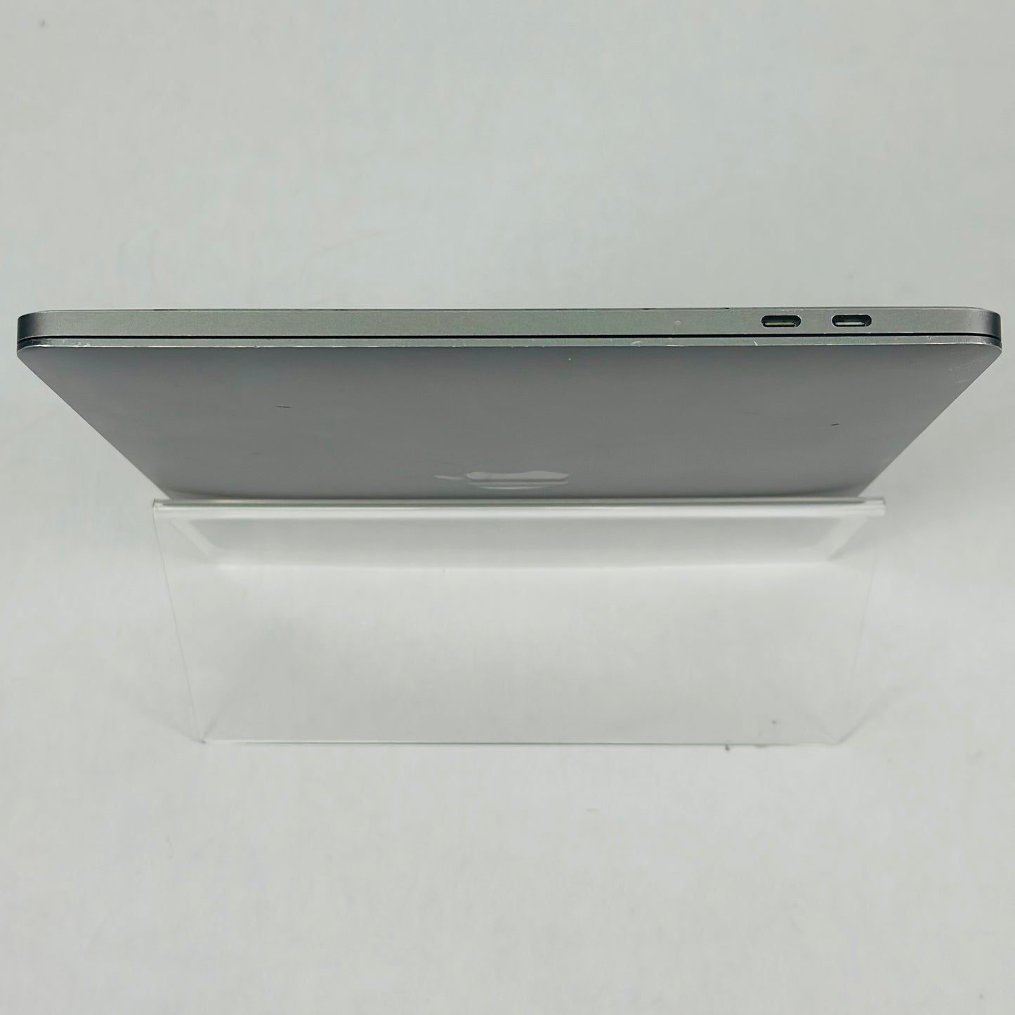 2018 Apple MacBook Pro 13.3" i5 2.3GHz 8GB RAM 256GB SSD Silver A1989