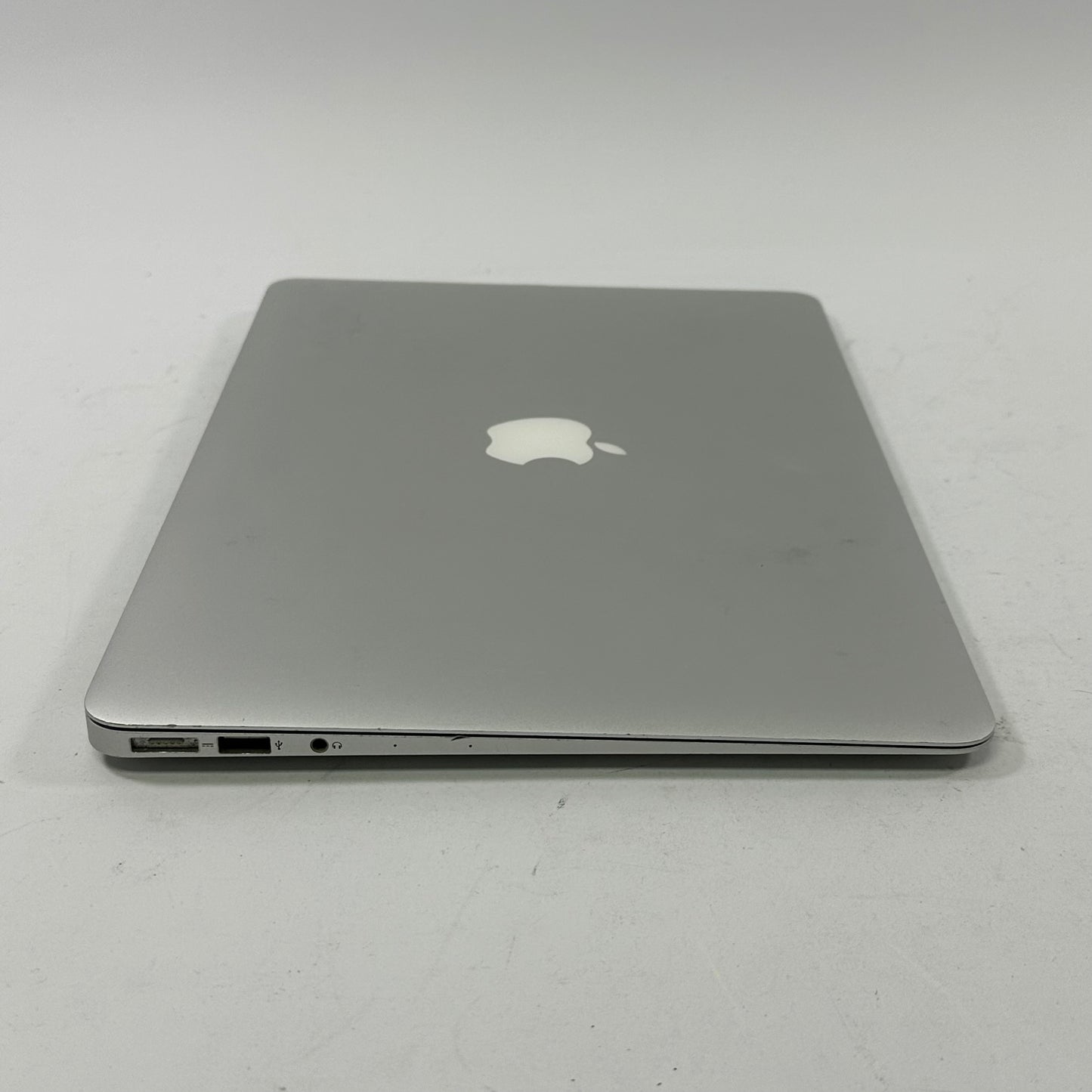 2017 Apple MacBook Air 13.3" i5 1.8GHz 8GB RAM 128GB SSD Silver A1466