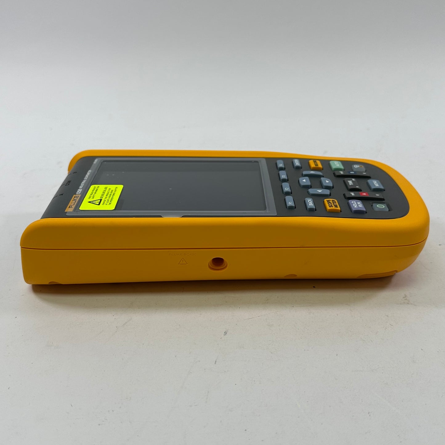 Fluke 125B 600V Industrial Scopemeter Hand-Held Oscilloscope