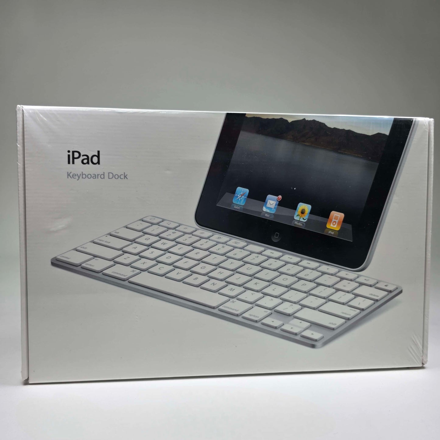 New Apple keyboard Dock White