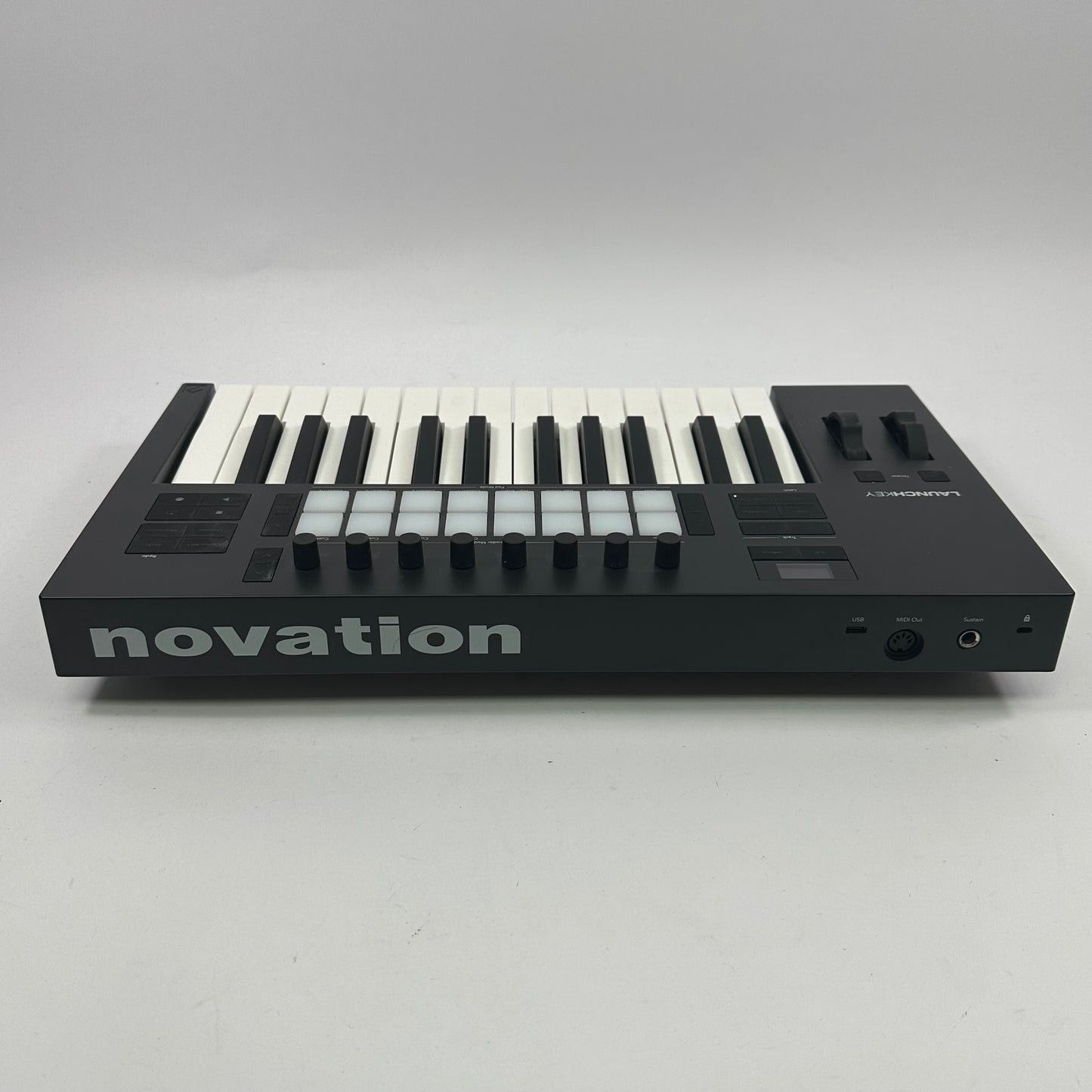 Novation LaunchKey 25 MK4 Compact 25-Key USB MIDI Keyboard Controller