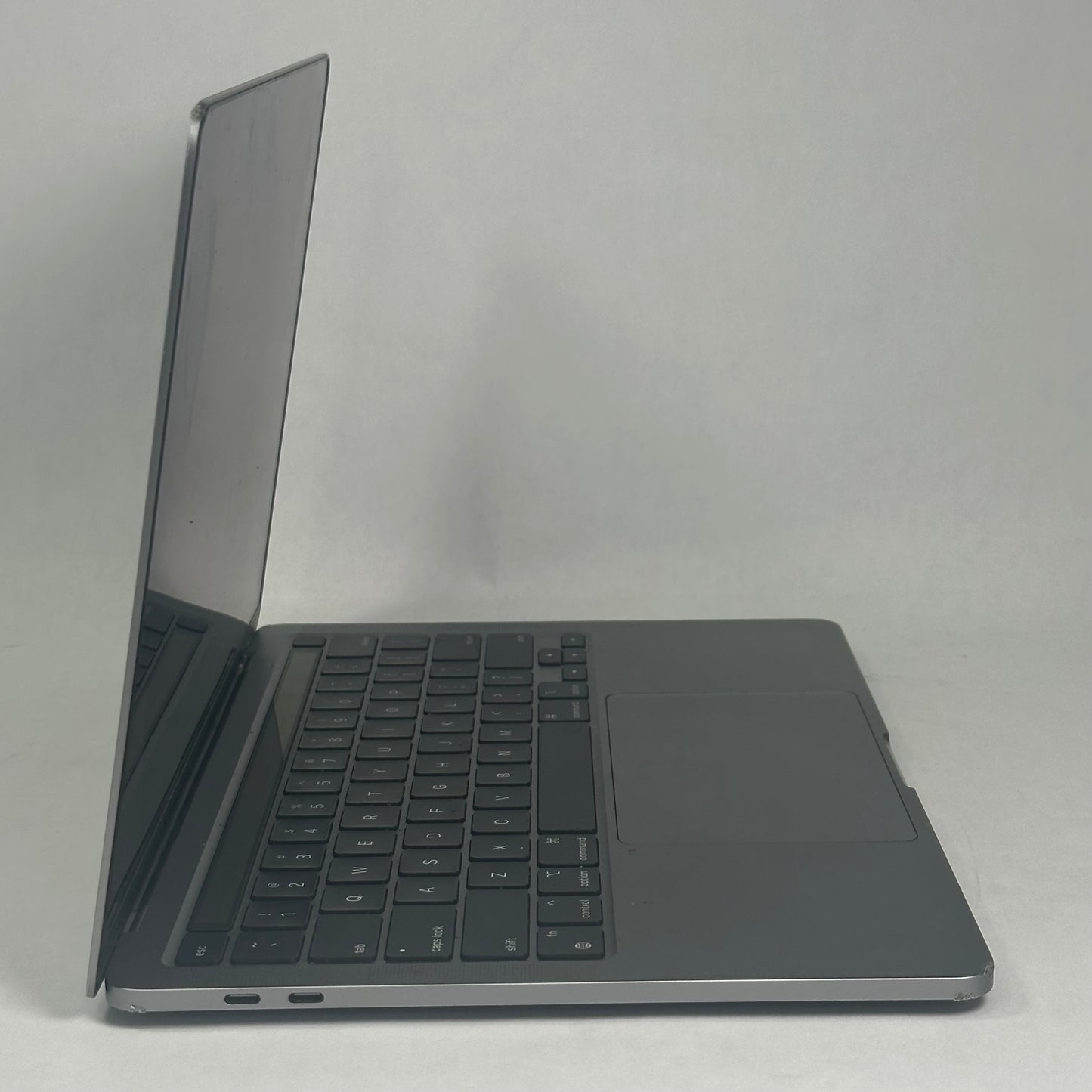 2020 Apple MacBook Pro 13.3" M1 8C GPU 3.2GHz 8GB RAM 256GB SSD MYD82LL/A