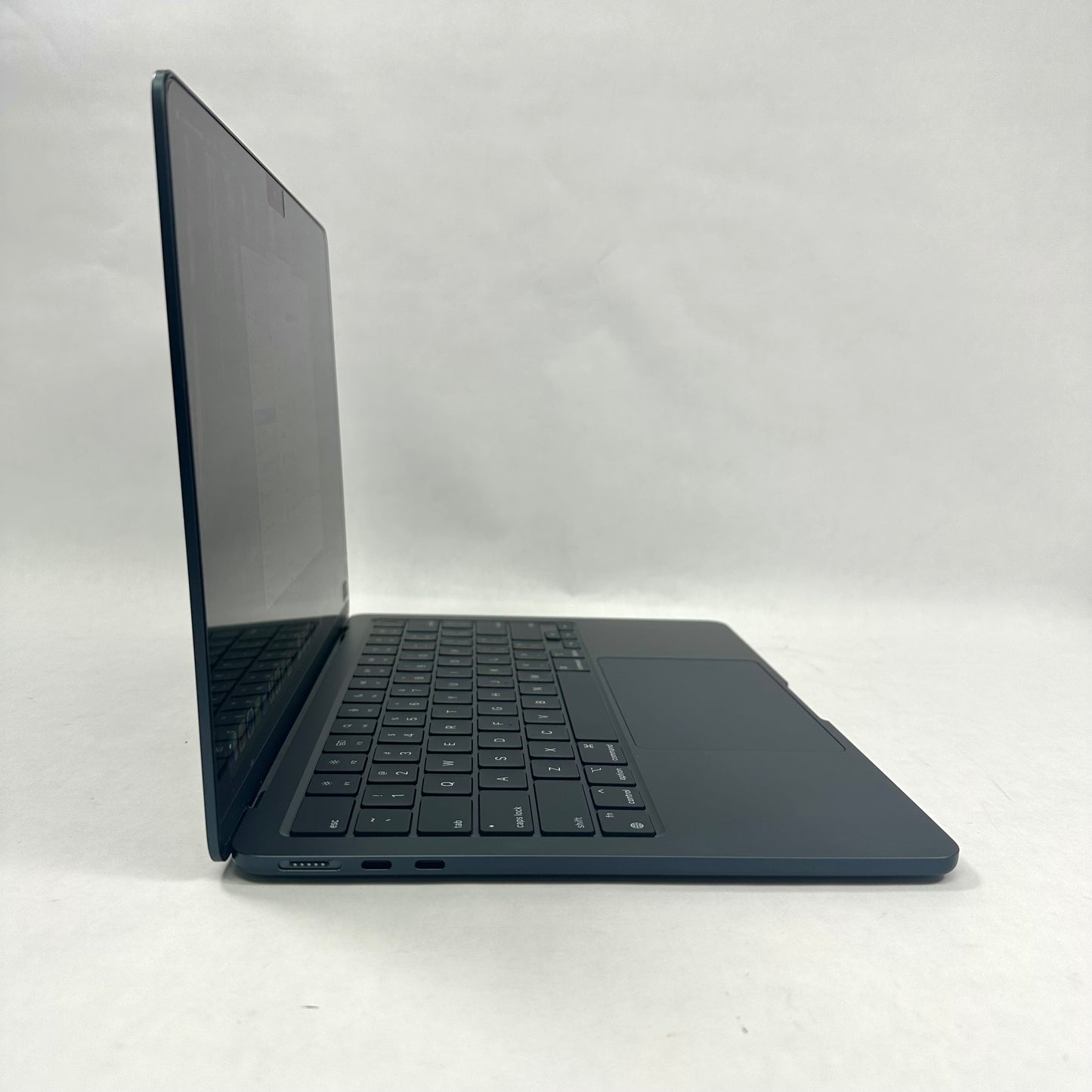 2024 Apple MacBook Air 13.6" 256GB SSD