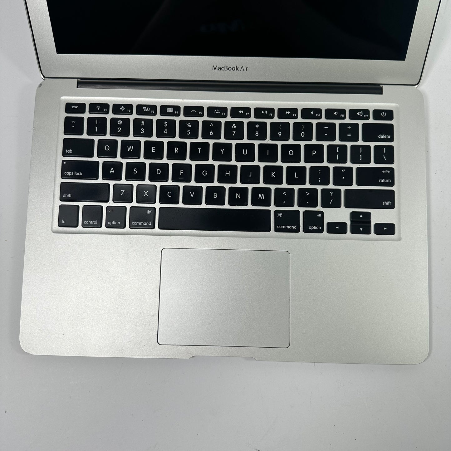 2015 Apple MacBook Air 13.3" i5 1.6GHz 4GB RAM 128GB SSD Silver A1466