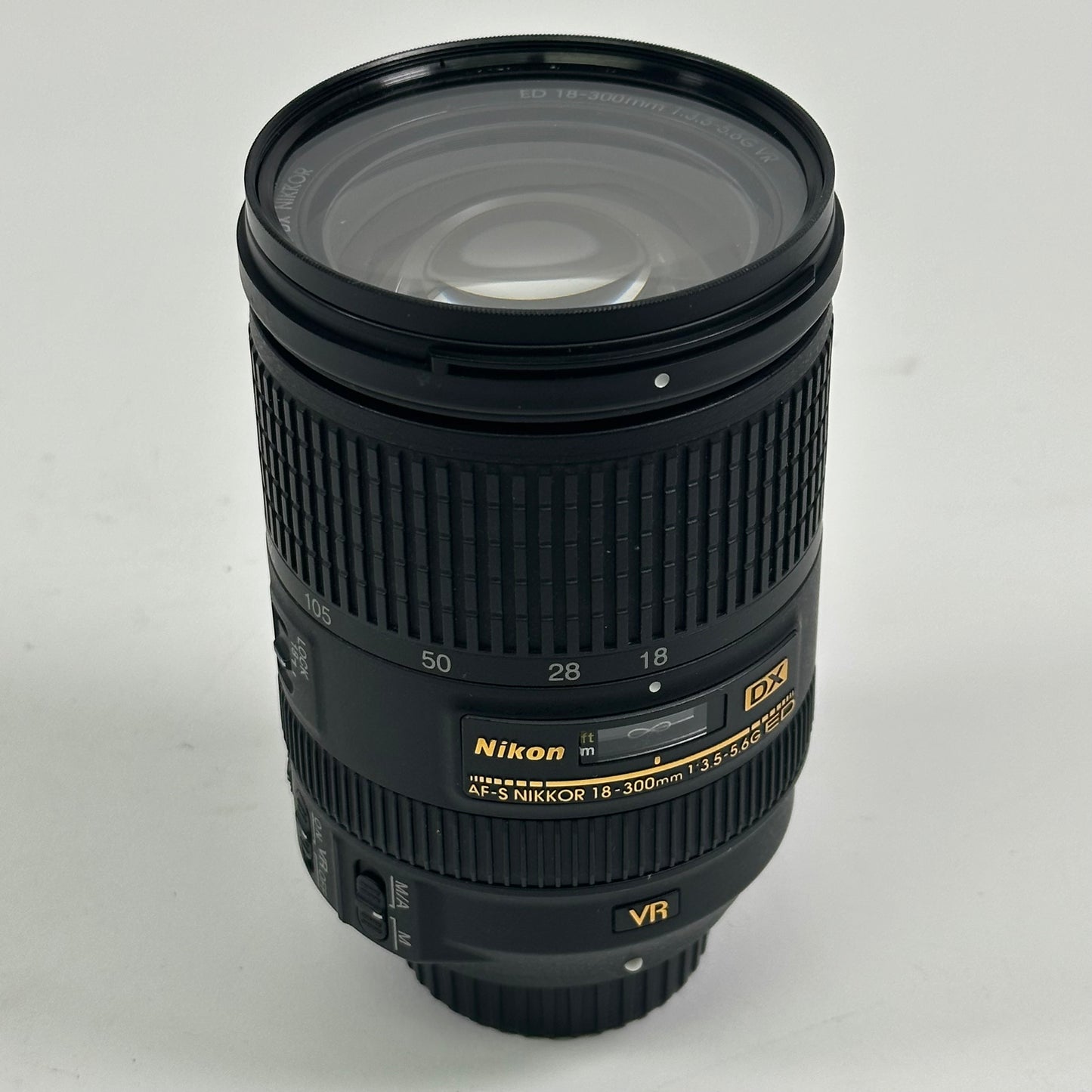 Nikon AF-S NIKKOR 18-300mm f/3.5-5.6 DX VR Auto & Manual Lens F