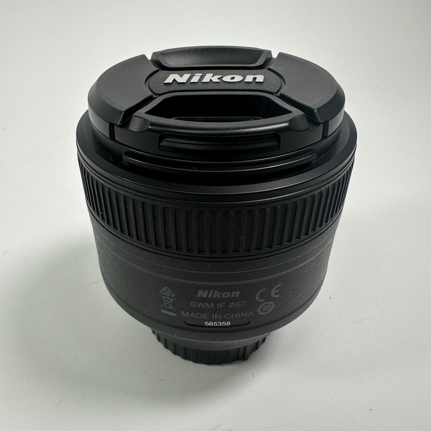 Nikon AF-S NIKKOR 85mm f/1.8 Auto & Manual Lens F