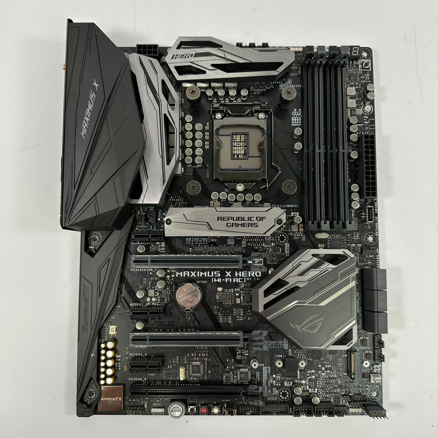Asus ROG MAXIMUS X HERO WI-FI AC LGA 1151 ATX Intel DDR4 Motherboard