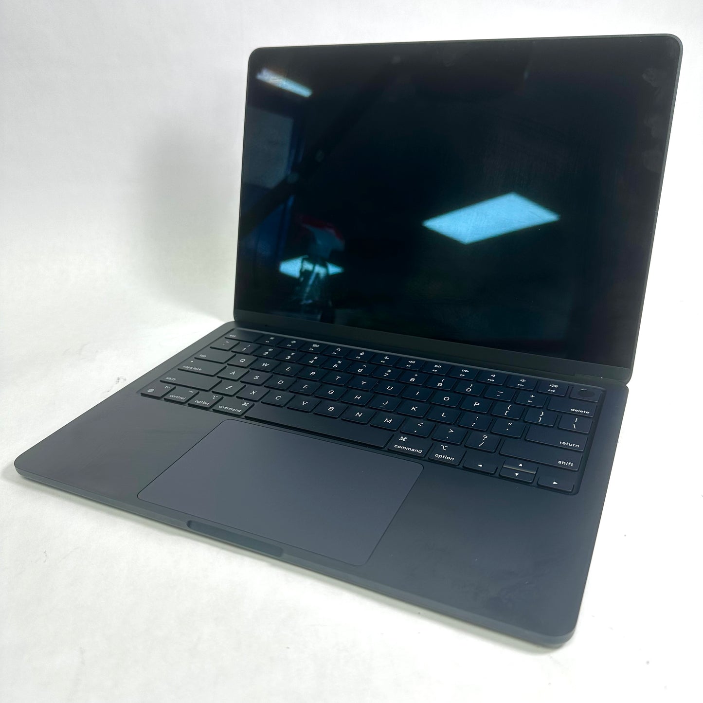 2022 Apple MacBook Air 13.6" M2 8C GPU 8GB RAM 256GB SSD 