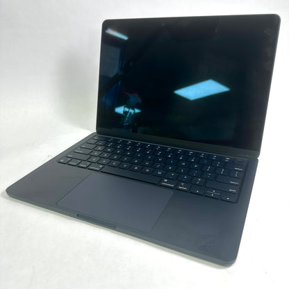 2022 Apple MacBook Air 13.6" M2 8C GPU 8GB RAM 256GB SSD 