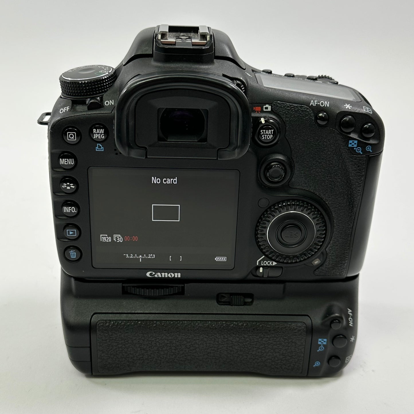 Canon EOS 7D 18.0MP Digital SLR DSLR Camera