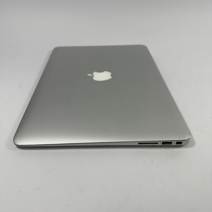 2015 Apple MacBook Air 13.3" i5 1.6GHz 4GB RAM 128GB SSD Silver A1466