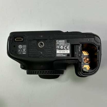 Canon EOS 7D 18.0MP Digital SLR DSLR Camera