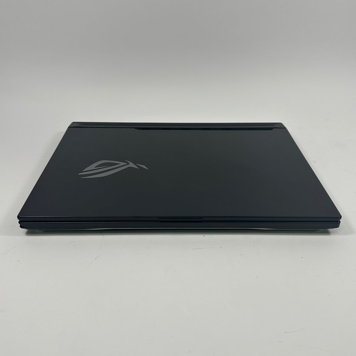Asus ROG Strix G512L 15.6" i7-10870H 2.2GHz 16GB RAM 512GB SSD GeForce RTX 2060