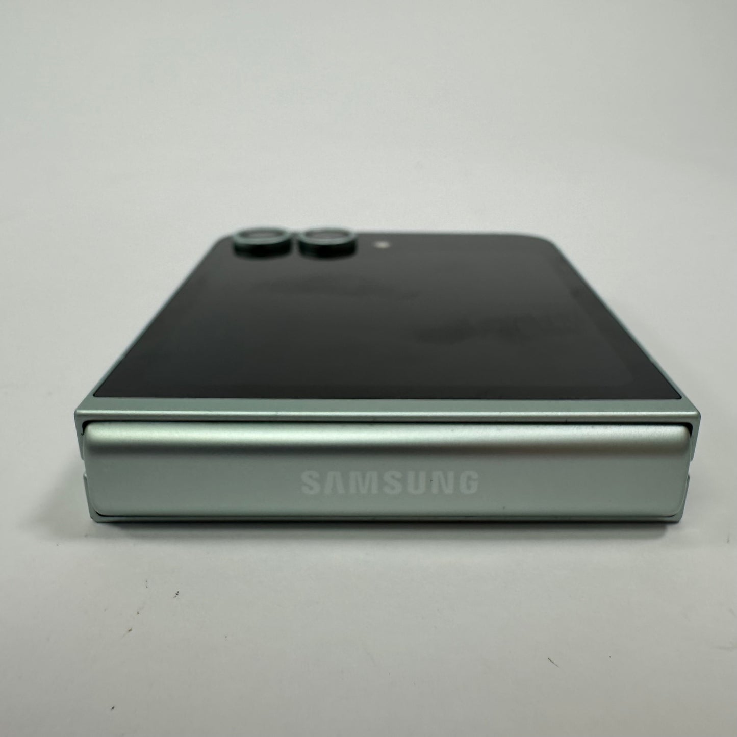 Unlocked Samsung Galaxy Z Flip6 12GB RAM 256GB Mint Green