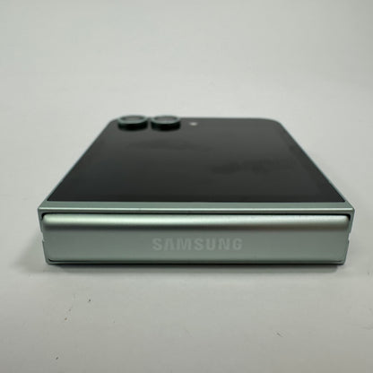 Unlocked Samsung Galaxy Z Flip6 12GB RAM 256GB Mint Green