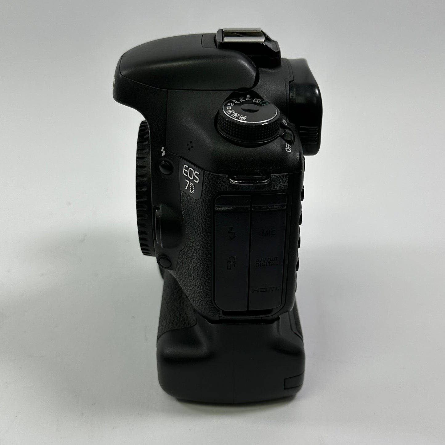 Canon EOS 7D 18.0MP Digital SLR DSLR Camera