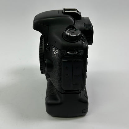 Canon EOS 7D 18.0MP Digital SLR DSLR Camera