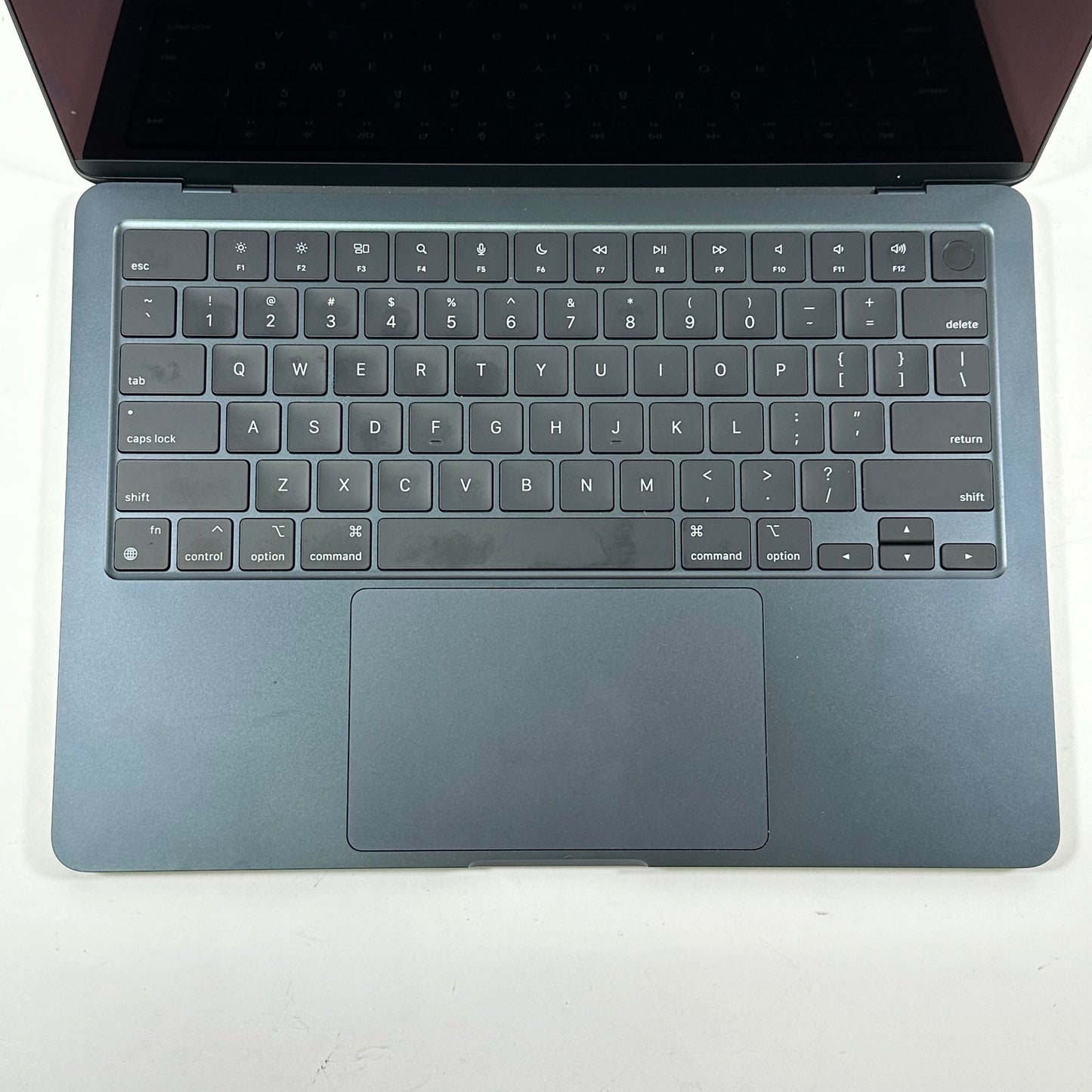 2024 Apple MacBook Air 13.6" M3 8C GPU 4.0GHz 8GB RAM 256GB SSD A3113