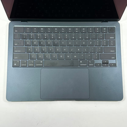 2024 Apple MacBook Air 13.6" M3 8C GPU 4.0GHz 8GB RAM 256GB SSD A3113