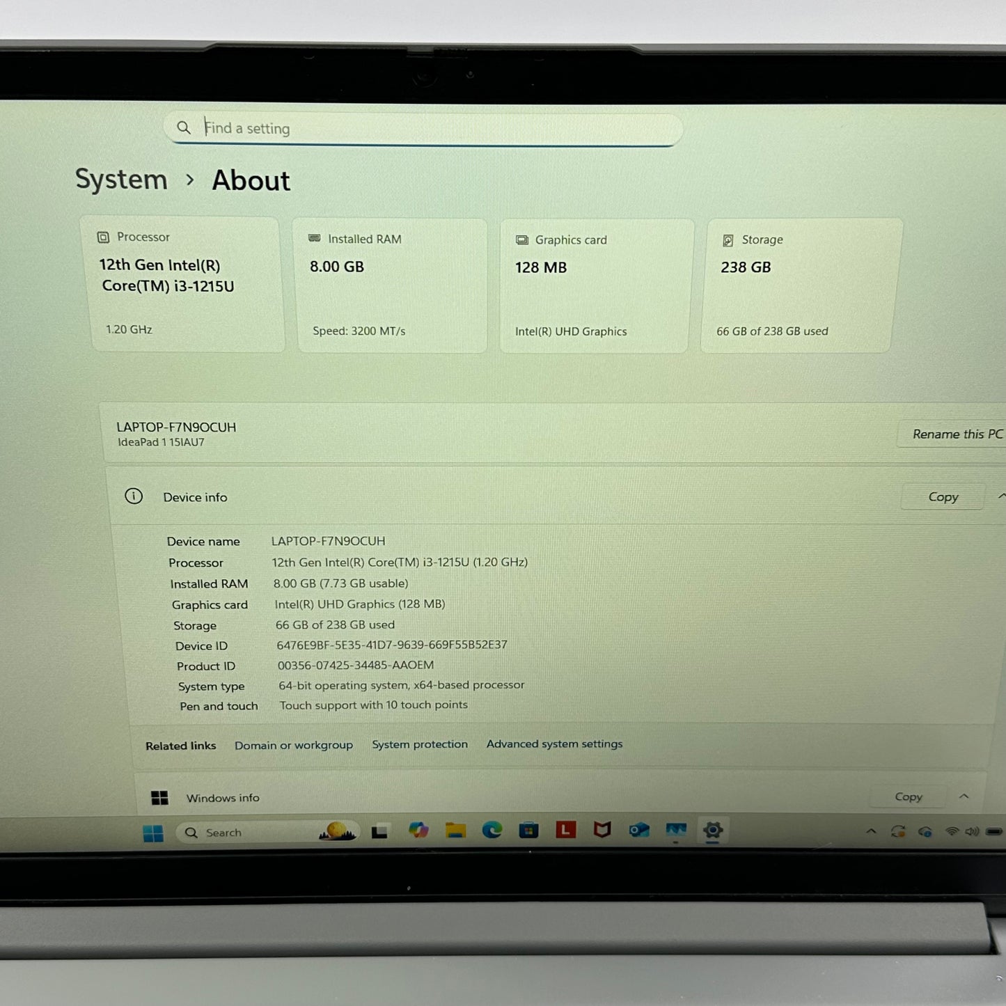 Lenovo IdeaPad 1 15IAU7 15.6" i3-1215U 1.2GHz 8GB RAM 256GB SSD