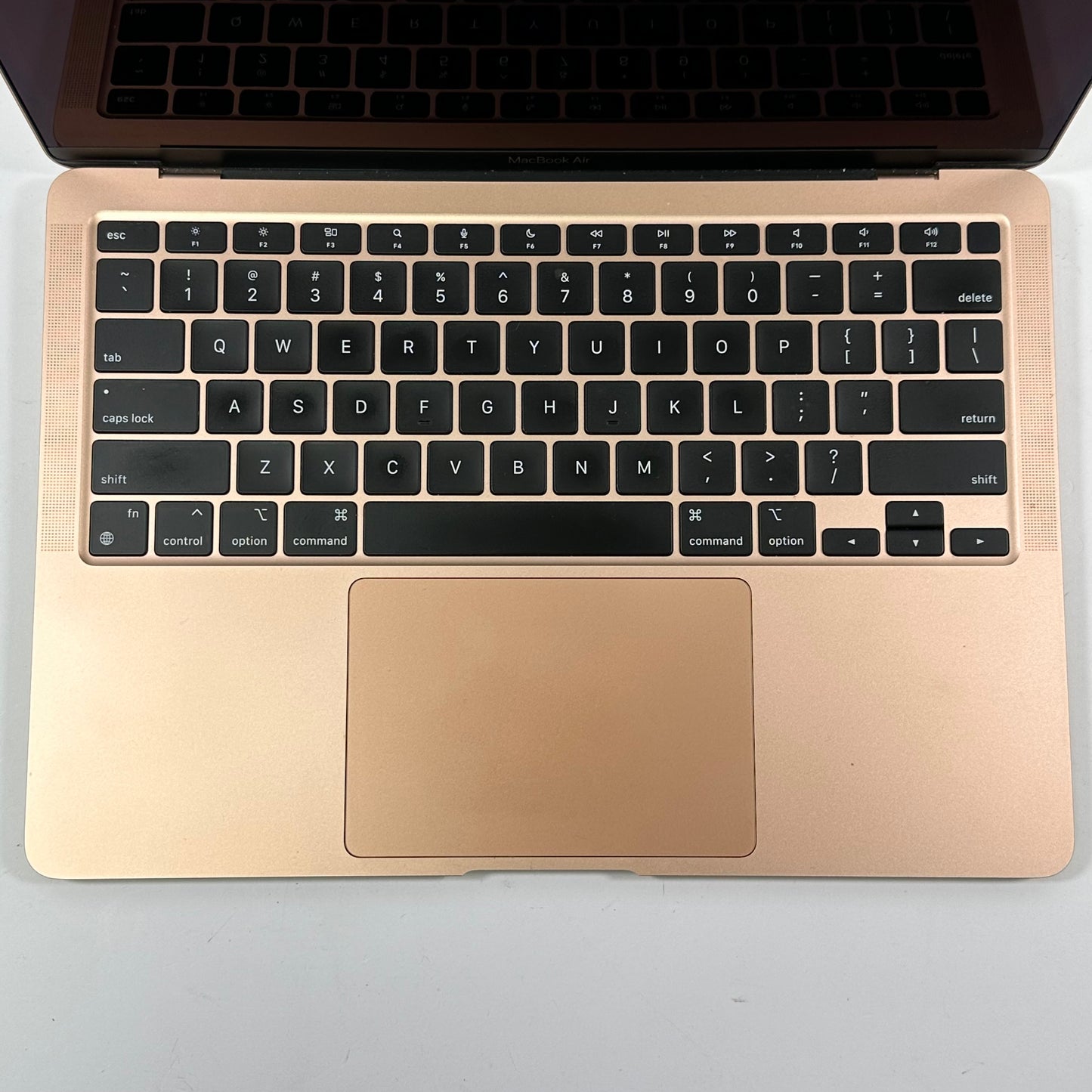 2020 Apple MacBook Air 13.3" M1 7C GPU 3.2GHz 8GB RAM 256GB SSD A2337