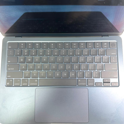 2022 Apple MacBook Air 13.6" M2 8C GPU 8GB RAM 256GB SSD 