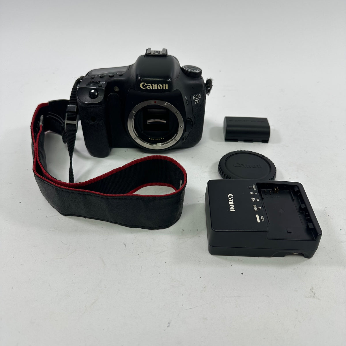 Canon EOS 7D 18.0MP Digital SLR DSLR Camera