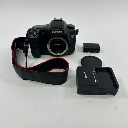 Canon EOS 7D 18.0MP Digital SLR DSLR Camera