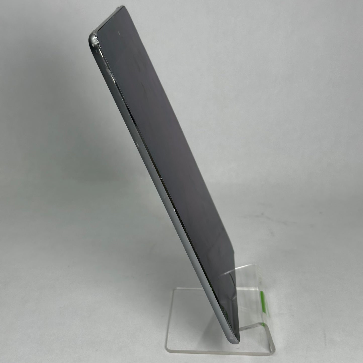 Broken WiFi Only Apple iPad Mini 4th Gen 128GB 15.8.3 MK9N2LL/A