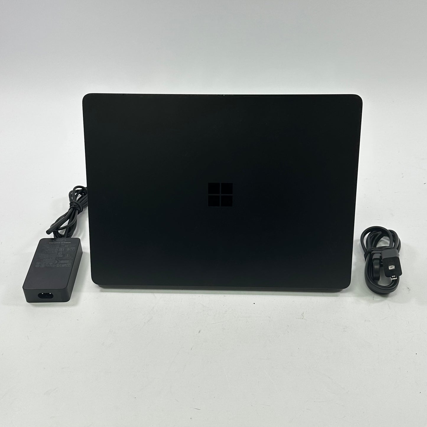 Microsoft Surface Laptop 7 2107 13.8" Ultra 7 2.2GHz 16GB RAM 256GB SSD Read