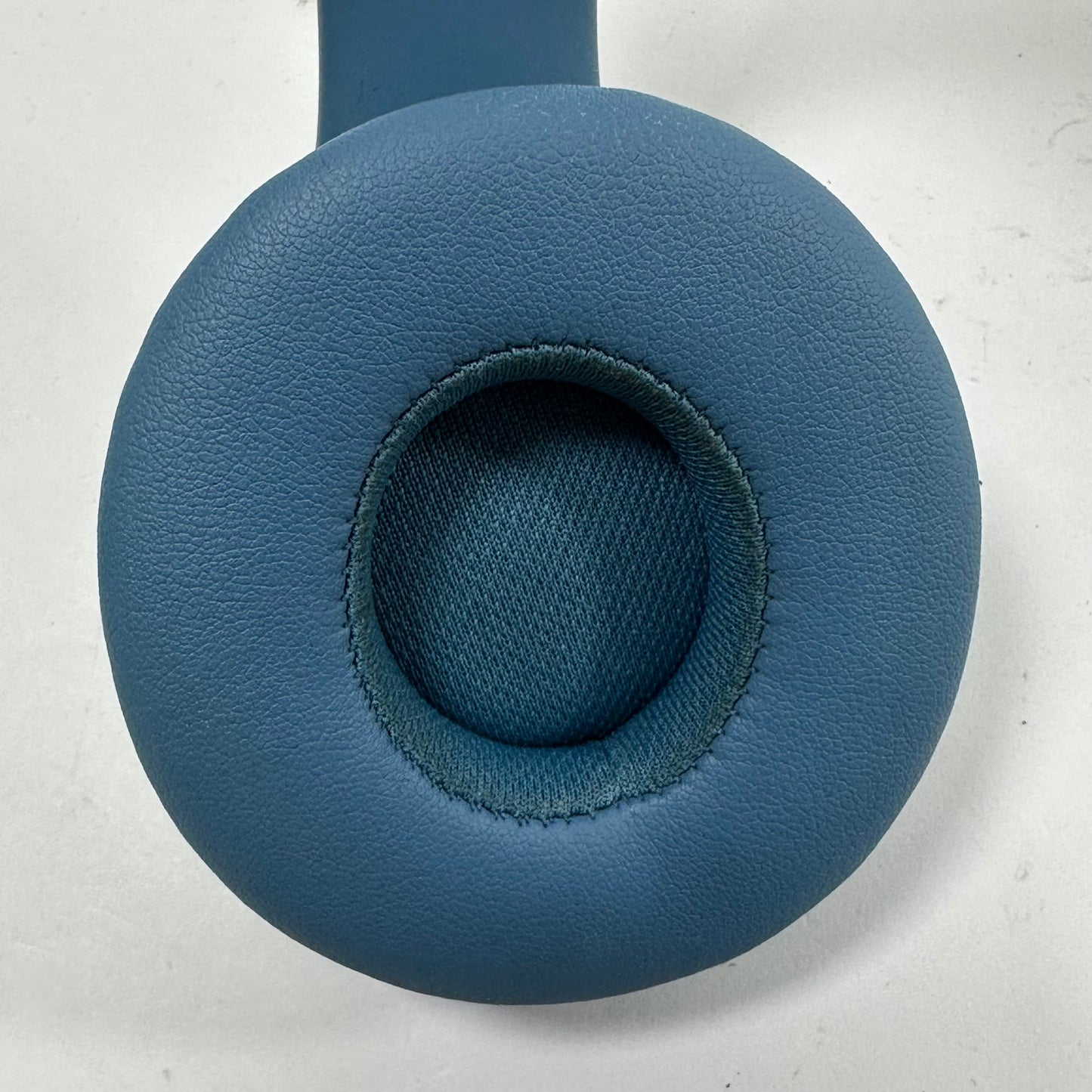 Beats Solo4  Wireless On-Ear Bluetooth Headphones Slate Blue MUW43LL/A