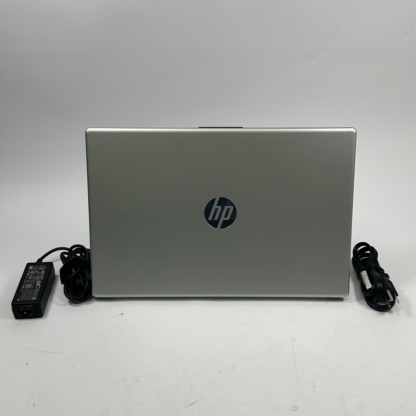 HP Laptop 15-FC0869NR 15.6" Ryzen 5 7520U 2.8GHz 8GB RAM 512GB SSD