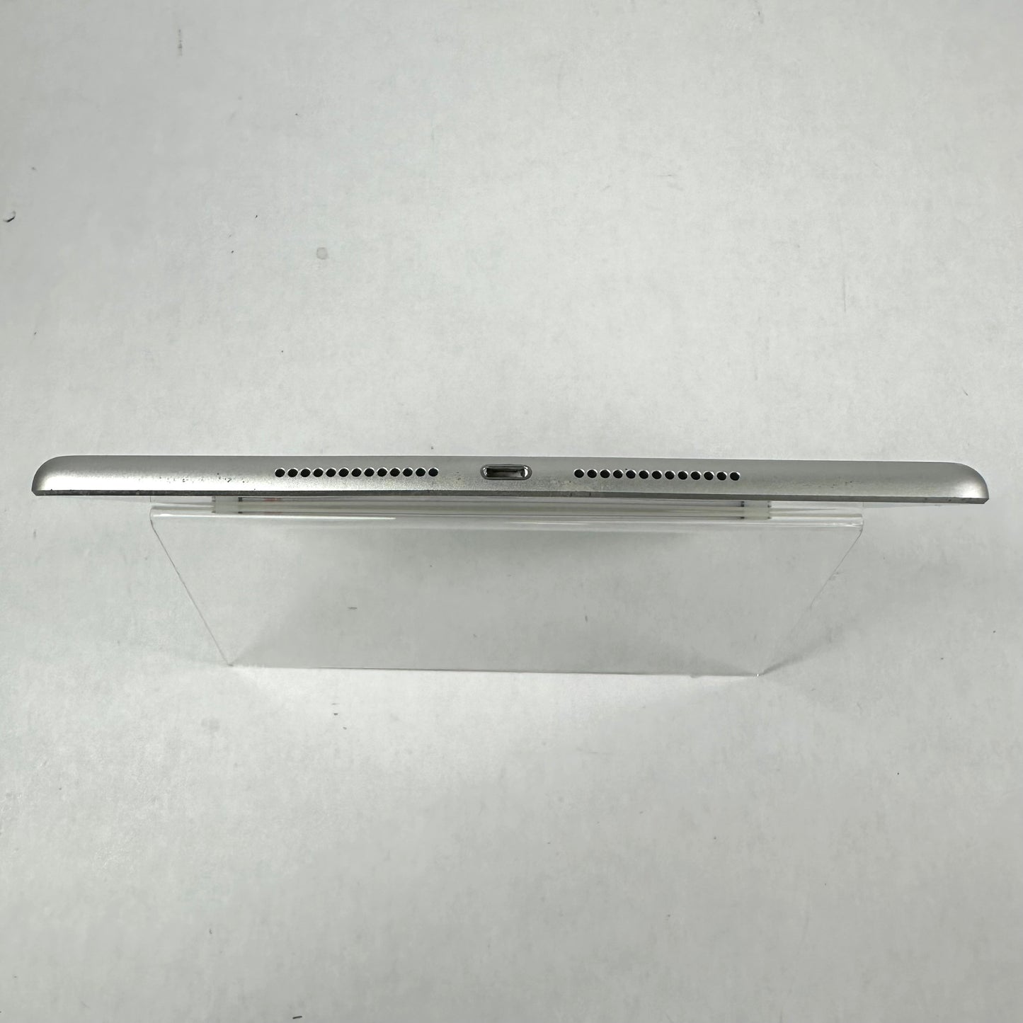 Factory Unlocked (Wi-Fi + Cellular)  Apple iPad 8th Gen 32GB Silver 