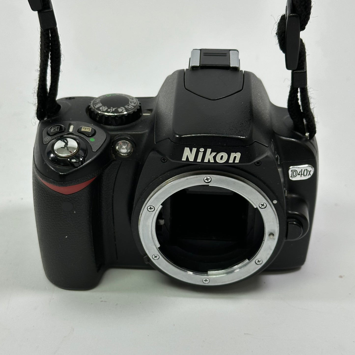 Nikon D40X 10.2MP Digital SLR DSLR Camera