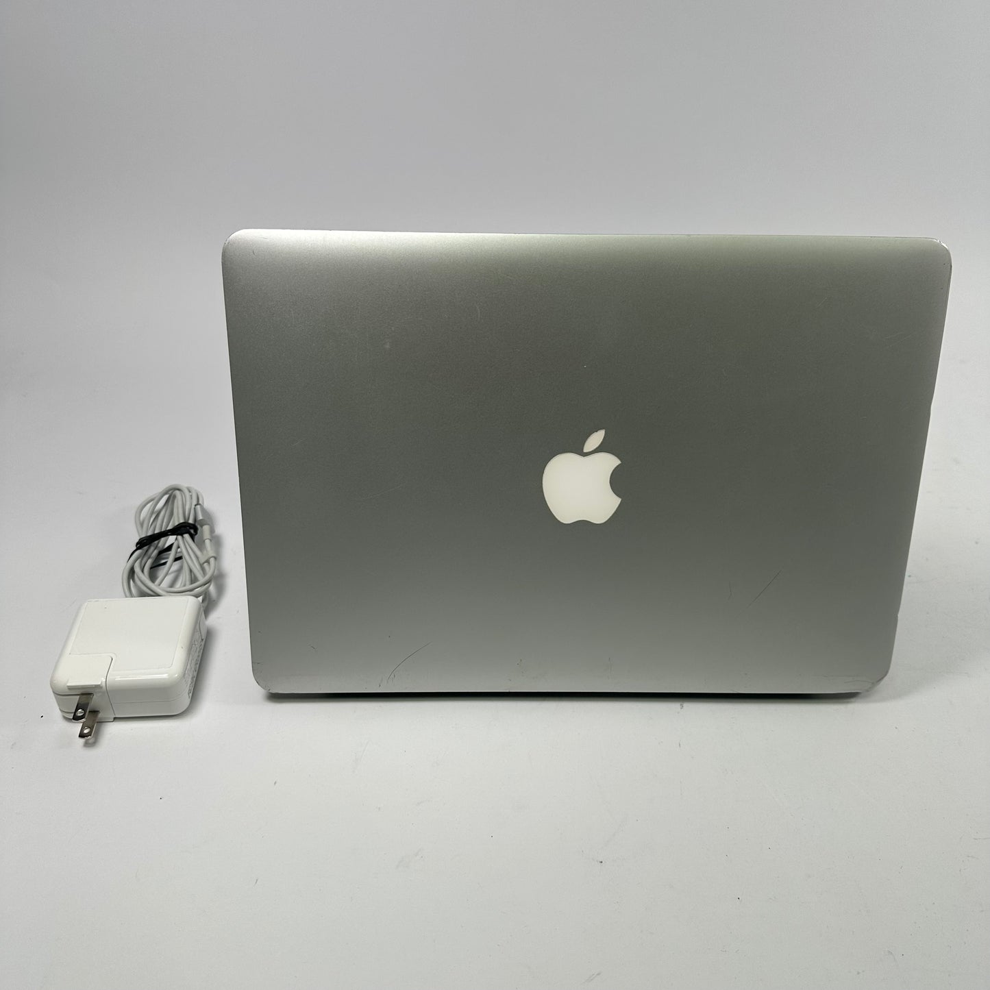 2015 Apple MacBook Air 13.3" i5 1.6GHz 4GB RAM 128GB SSD Silver A1466